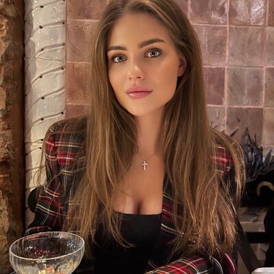 ElliannaCather's avatar