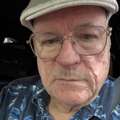 Roz42's avatar