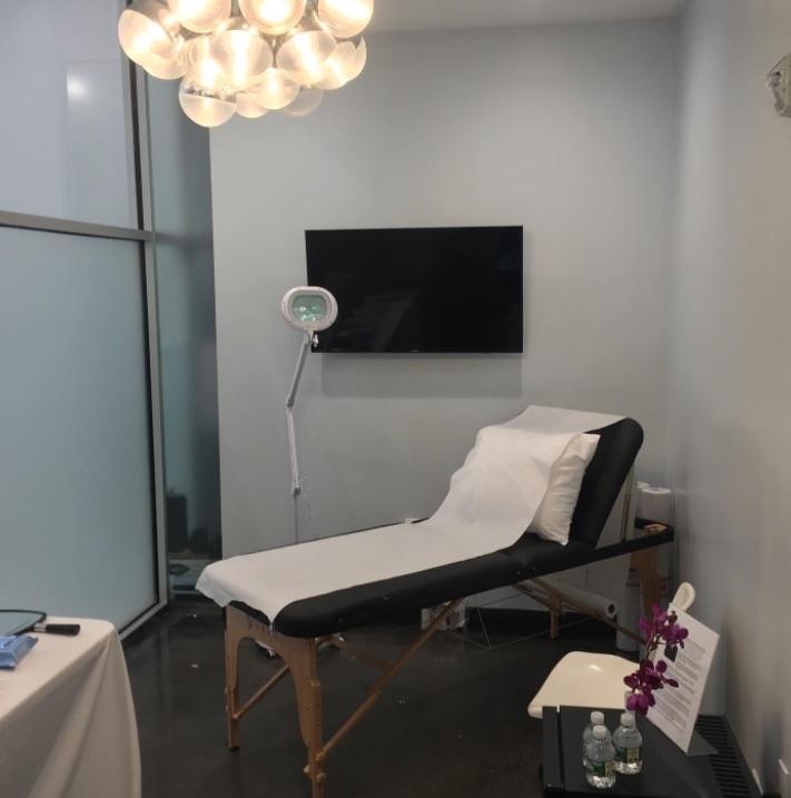 Mastodon banner for @dermatology