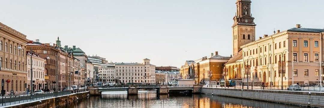 laurinefrese's profile header