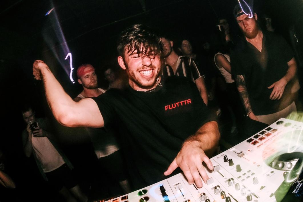 flutttr's profile header