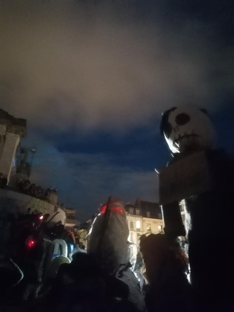 lesliedoumerx's profile header