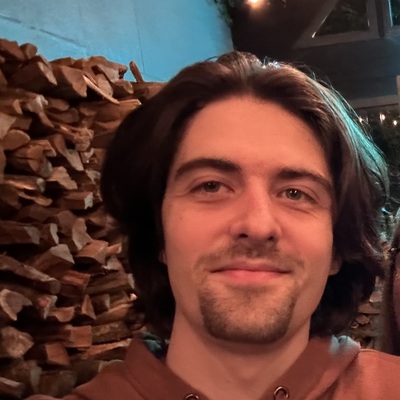 ian's avatar