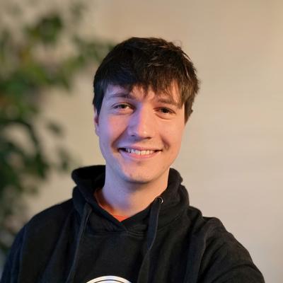 esai's avatar