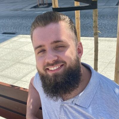adrian's avatar
