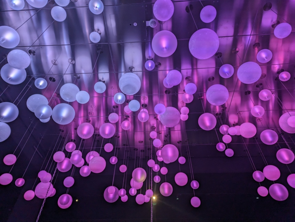 Kultanaamio's profile header