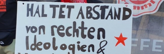 Azeckenbiss's profile header