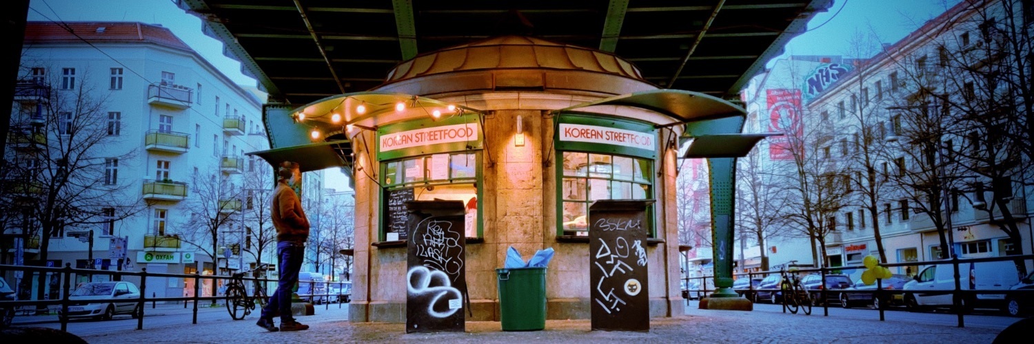 tomaggio's profile header