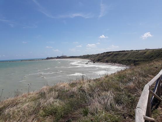 Promontorio sul mare, costa dei trabocchi, punta aderci