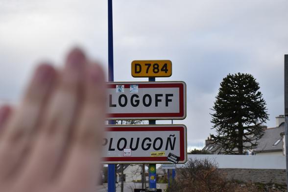 same sign but with my hand in front hiding the leading P, now it reads "LOGOFF"