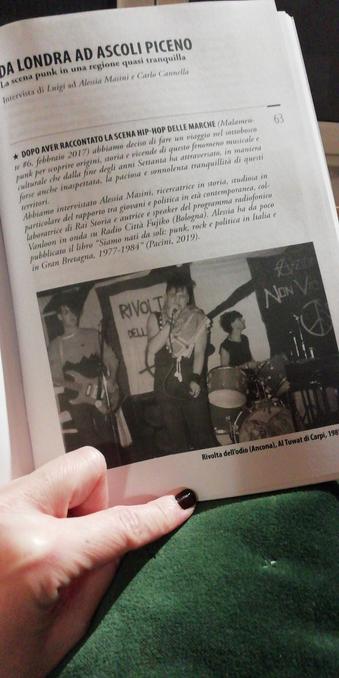 Intro di un articolo della rivista MALAMENTE
"Da Londra ad Ascoli Piceno. La scena punk in una regione quasi tranquilla"