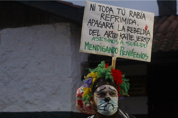 06/02/2020

Protesta y barricadas afuera de la comisaría de El Quisco.

📸: @aluminea_antari