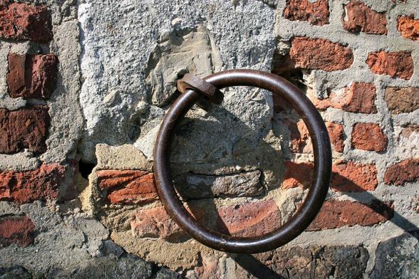 A ring, for example, to tie horses to it, which was built into a wall