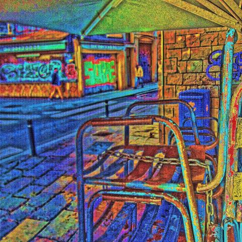 #ElRaval #CiutatVella #Barcelona #Catalunya #España #Europe.

#StreetPhotography #Urban image made with a #LGK10 + #IMGEncode + #SonicVisualizer + The #GNUImageManipulationProgram.

CC BY-NC-ND 4.0