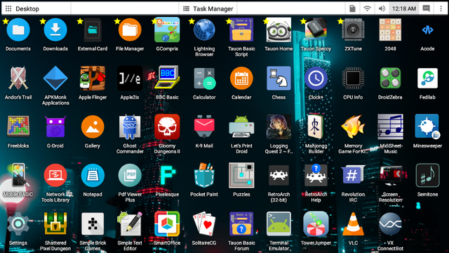 Android 7 screenshot. icons on a dark cityscape