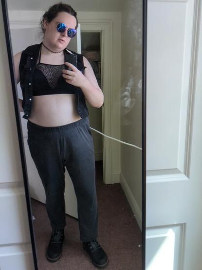 Same, hand behind my back, head tilted, knee cocked.
