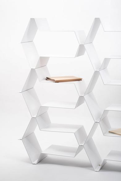 A photograph of the Frequence shelf by Jean Couvreur for Kataba