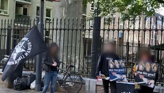 Op de Hamburgerstraat, aan de overkant van Restaurant De Goedheyd (3)
