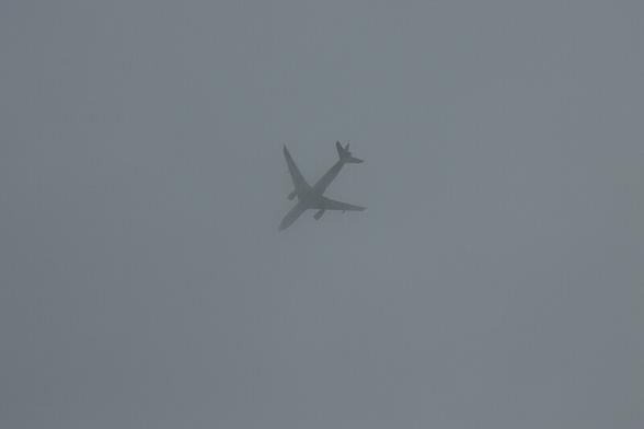 Avion dans les nuages