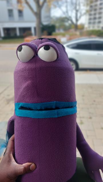Second version of Sterling just with blue lips and off-center eyeballs