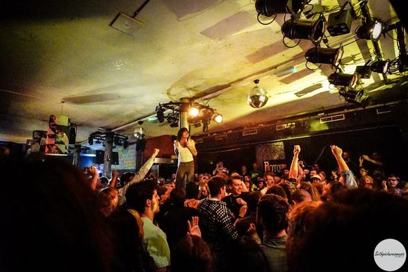 #tramhaus📍#rotownrotterdam 

Here's another quick phone edit 🙂

SOLD OUT!
.
.
.
Date: 12/11/2022
Shot for: Popunie, #rdampopweek22 
.
.
.
#sethpicturesmusic #sethabrikoos #rockmusic #3voor12 #rotown #rotterdamcity #rotterdammusic #punkguy #punkguitar #dutchpunk #rotterdamsepopweek #popunie #fotografie #fotograaf #punkboy #punkgirl #fotograafnederland #fotograafrotterdam #punk #punkband
#punkmusic

🤘✌️