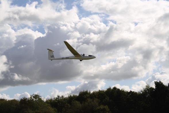 Glider plane on the final Last flight in 2022