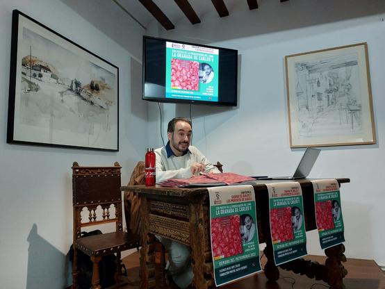 El autor, Josema Cordón, en la presentación de su libro La Granada de Carlos V en Guadix.