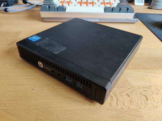 An HP Prodesk 400 G2, front side view