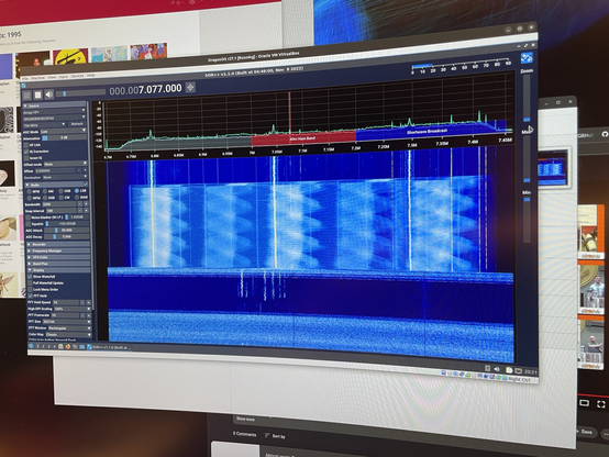Screenshot of an FFT and waterfall covering 6.75 to 7.4 MHz, showing an intermittent broadband noise across the full viewable spectrum.