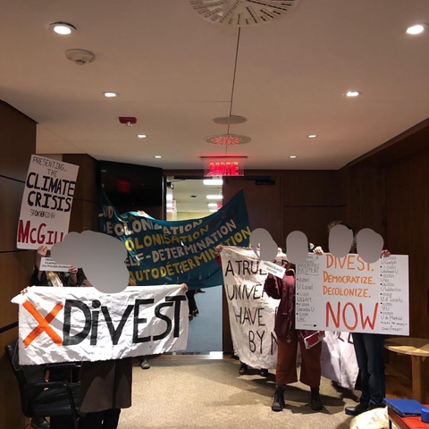 In Montreal at McGill Unviersity, Divest McGill members have disrupted the Board of Governors’ meeting, demanding fossil fuel divestment and democratization, and decolonization of the university institution.