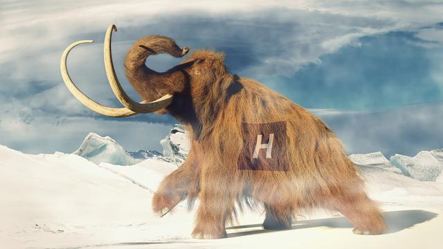 Bildbeschreibung: Künstlerische Darstellung eines Mamuts vor schneebedckter Landschaft - Montage mit einem Helmholtz-Logo auf dem Fell. Bildquelle: Dotted Yeti/Shutterstock (Montage)