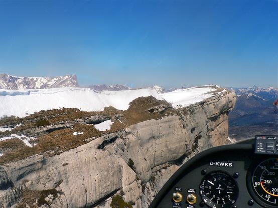 Blick aus einem DuoDiscus auf die "Grand Céüse" im Department Hautes Alpes in Frankreich