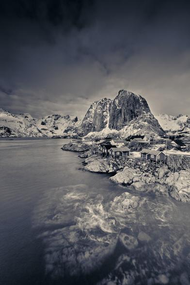 The fishermen's cabins on the rocks at Hamnøy. Lovely scene for slow shutters.