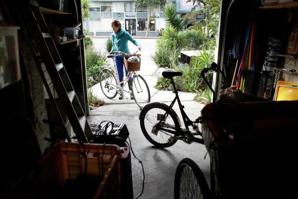 Bay Area police agencies are warning of a novel technique thieves are employing to break into garages. High-end bikes have been a popular target. Credit: Lacy Atkins, Staff / The Chronicle