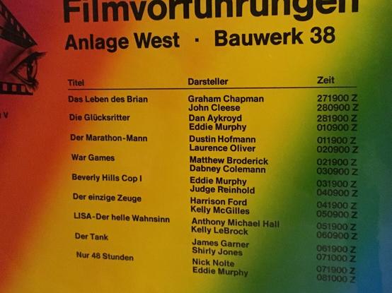 Filmvorführungen im Regierungsbunker - Das Leben des Brian, Die Glücksritter, Der Marathon-Mann, War Games, Beverly Hills Cop I, Der einzige Zeuge , LISA - Der helle Wahnsinn, Der Tank, Nur 48 Stunden