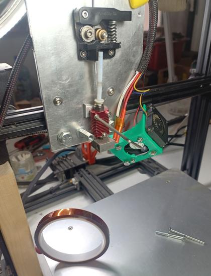 CR 10 hot end with a roll of kapton tape
