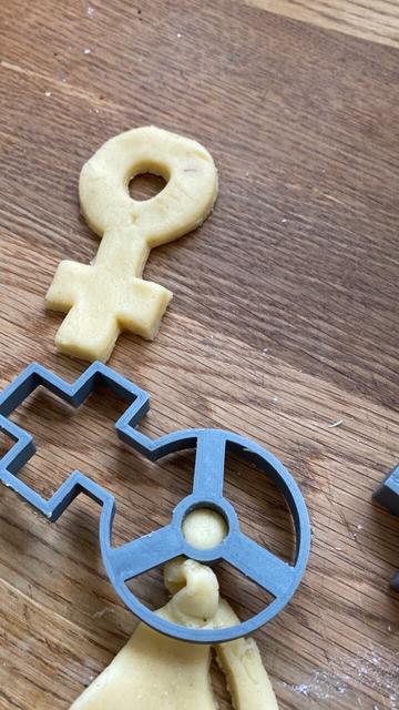 Frauensymbol aus Teig, Ausstechform