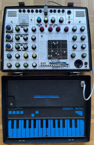 EMS Synthi AKS  used on DSOM, “On The Run”, March 1972