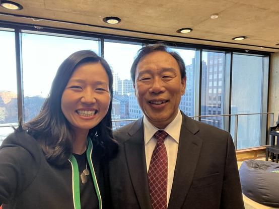 Michelle takes a selfie with Mayor Choi of Sejong City at City Hall