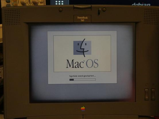 Screen tunneling effect on old PowerBook LCD display
