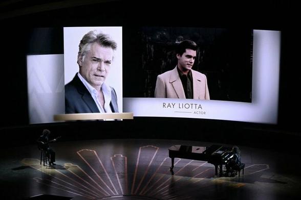 #Oscars "In Memoriam" segment missing the following actors;

#AnneHeche 
#TomSizemore 
#PaulSorvino 
#CindyWilliams
#CharlbiDean
#RobertBlake (was mentioned during the broadcast)

More from #Deadline