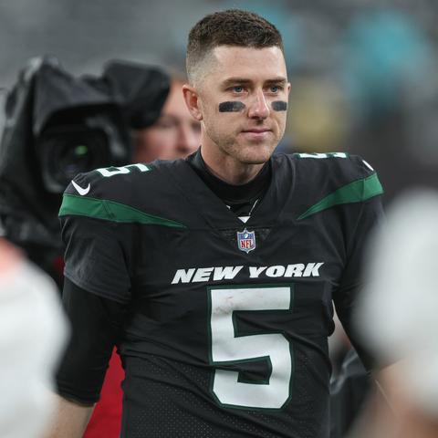 Per #AdamSchefter from Twitter,  "...QB #JimmyGaroppolo is signing with the Las Vegas Raiders, per #diannaESPN and me. Garoppolo played for Raiders’ HC Josh McDaniels in New England and they now reunite in Las Vegas."

Also per #AdamSchefter: Miami is giving former Jets’ QB #MikeWhite a two-year deal worth up to $16 million, per source.