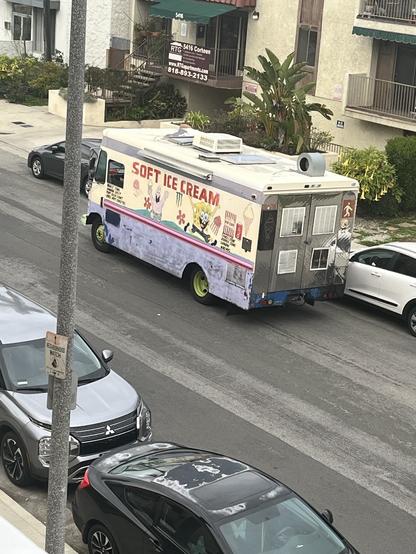 Seriously disturbing Ice Cream Truck in front of my apartment. Like,  if I saw on they news that they found 6 dead children in back, it wouldn’t shock me.