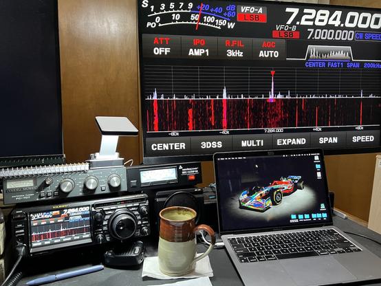 Yaesu FTDX10 ham radio waterfall display being mirrored on a 32" external 4K monitor.