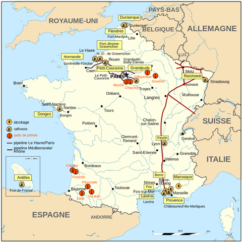 Une carte des transferts de pétrole brut, oléoducs et raffineries en France, par Ewan ar Born, cc-by-sa