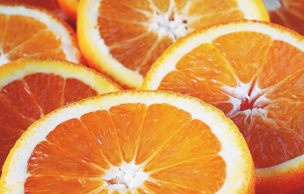 Close up image of sliced oranges