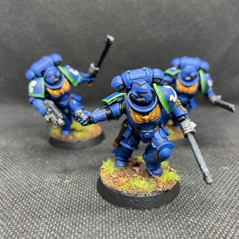 Primaris Assault Intercessors of the Ultramarines 4th Company from the 3 man east build kit