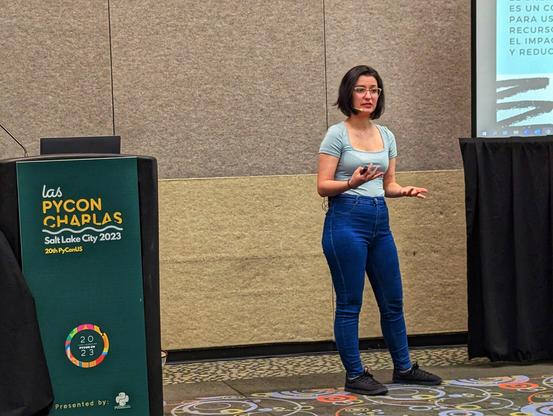 Elena giving her talk