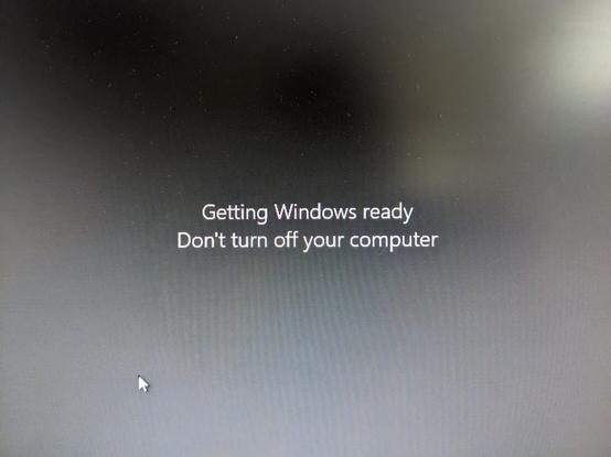 Photo of the windows restart screen a message is displayed: "Getting Windows ready. Don't turn off your computer."