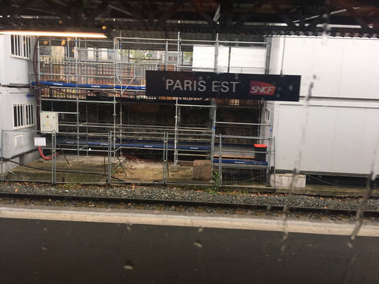 Train station sign of Paris Est